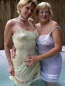 Her Clothes are Transparent 3