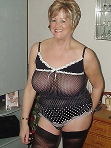 European experienced mistress is giving him what he wants